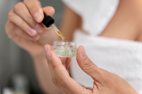 Ceramidas en cosmética: el activo que repara tu piel desde dentro (y por qué los expertos lo consideran imprescindible)